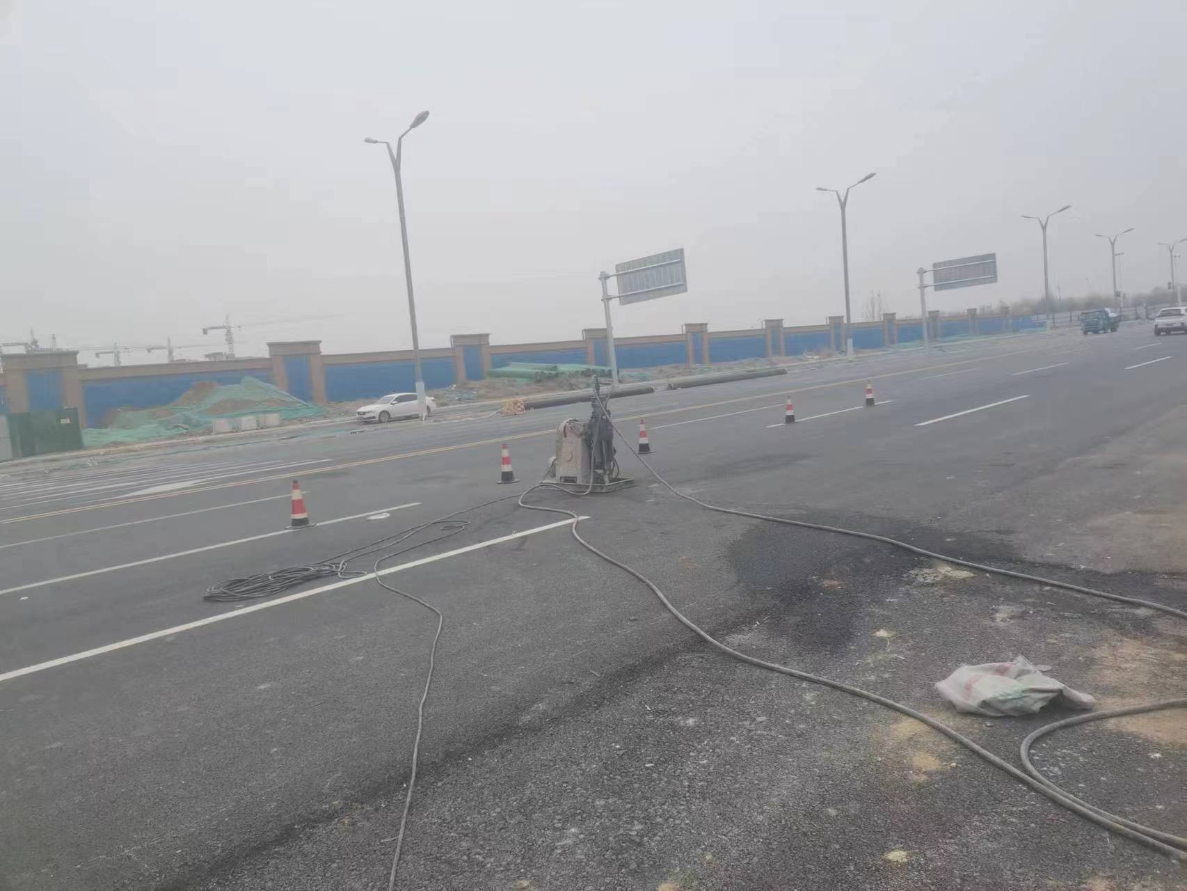 佛罗镇马路注浆